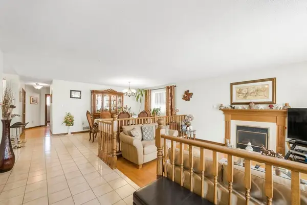 115 FIRST RD W, Hamilton, ON L8J 2S6