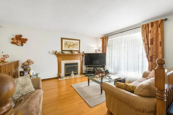 115 FIRST RD W, Hamilton, ON L8J 2S6