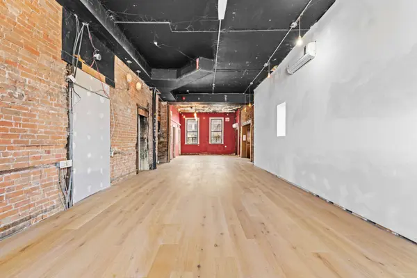 197 Hunter ST W, Peterborough, ON K9H 2L1