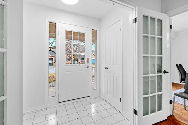 18 SHIPLEY CRES, Stittsville - Munster - Richmond, ON K2S 1R2