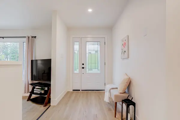 12 Nicholas ST, Northern Bruce Peninsula, ON N0H 2G0