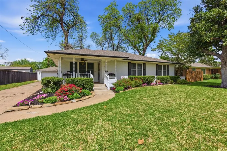 3241 Lockmoor Lane, Dallas, TX 75220