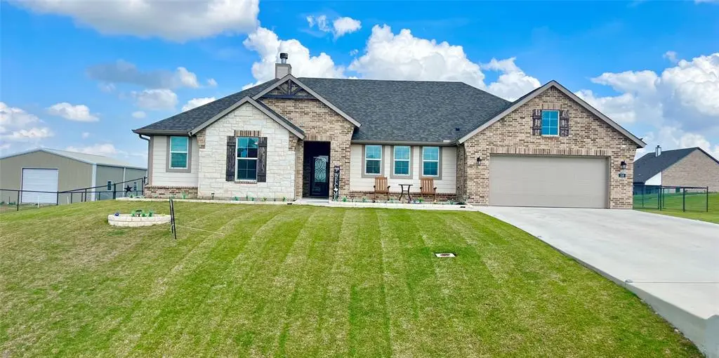 150 Spanish Moss Trail, Rhome, TX 76078