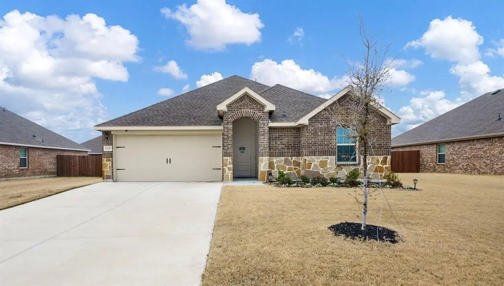 1620 Knoll Crest Drive, Kaufman, TX 75142