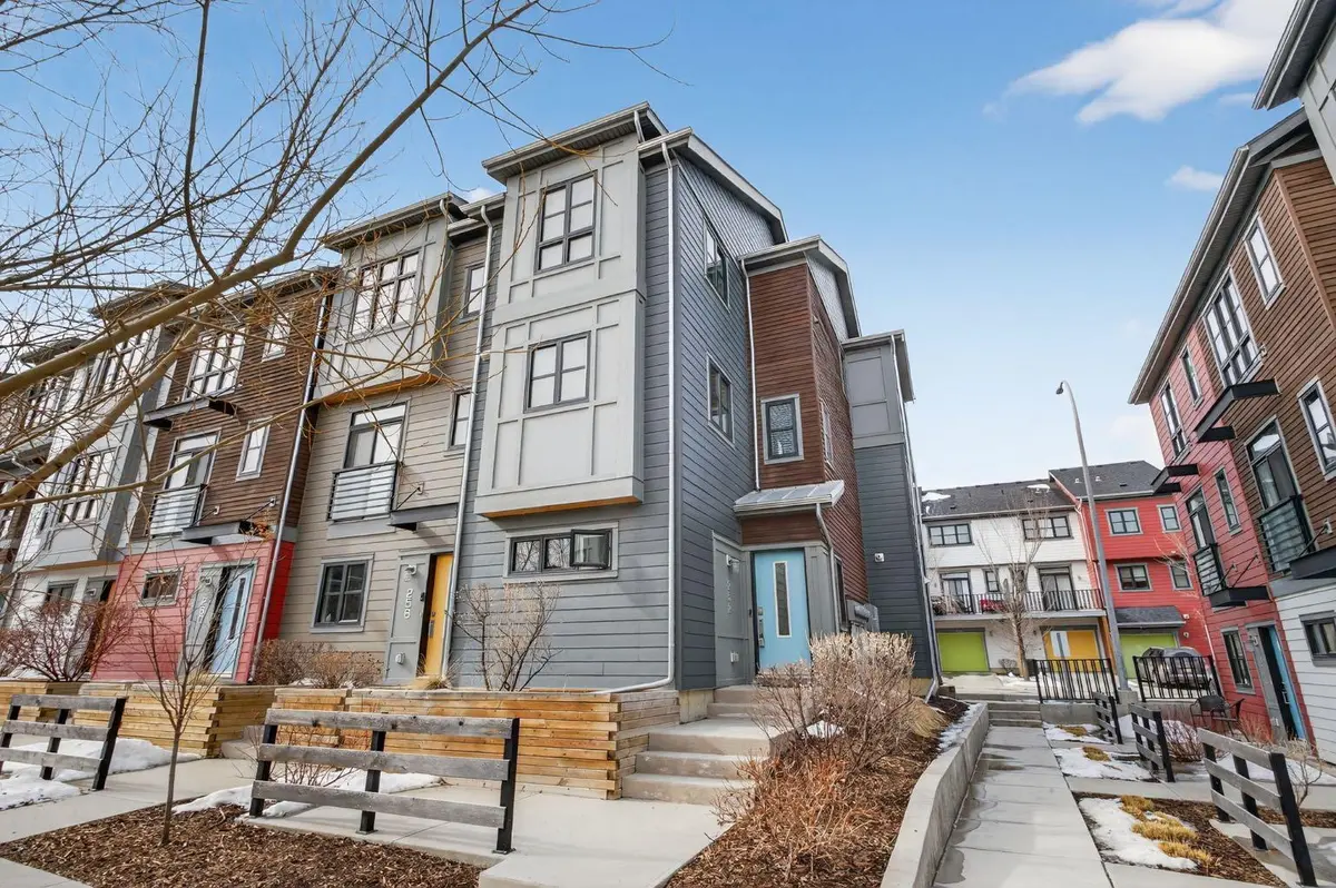 252 Walden PATH SE, Calgary, AB T2X 4C4