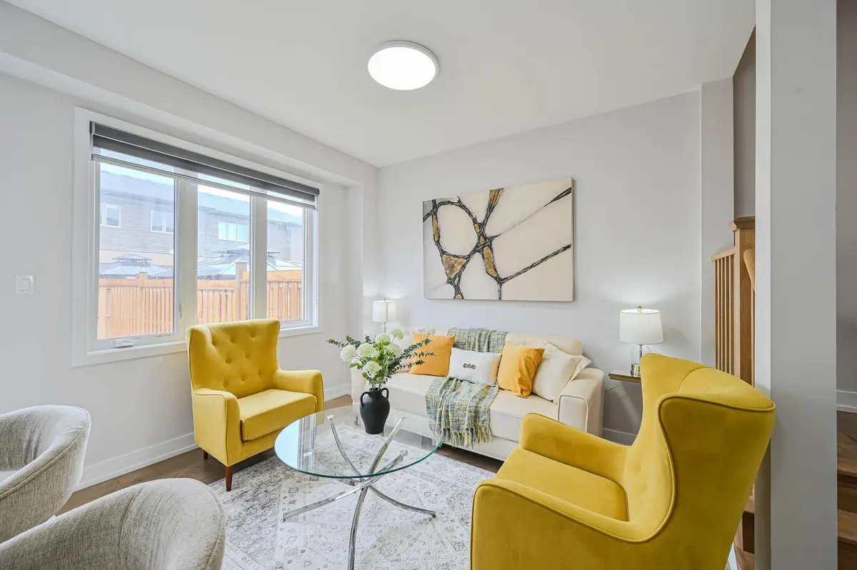 29 Turnberry LN, Barrie, ON L9J 0M8