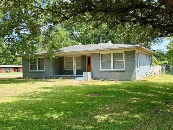 1600 Irwin Lane, Sulphur Springs, TX 75482