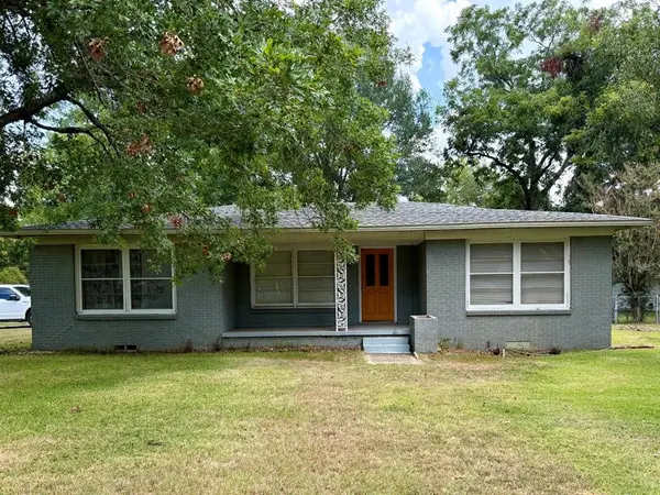 1600 Irwin Lane, Sulphur Springs, TX 75482