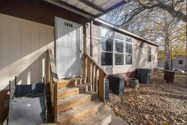 1424 Quail Court, Pelican Bay, TX 76020