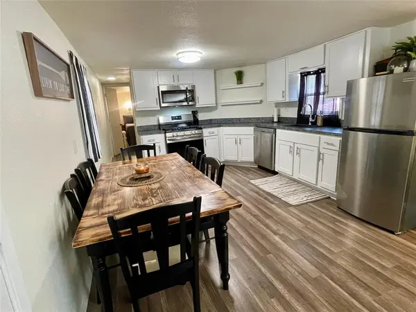 2334 Sanbar Road #104, Possum Kingdom Lake, TX 76449