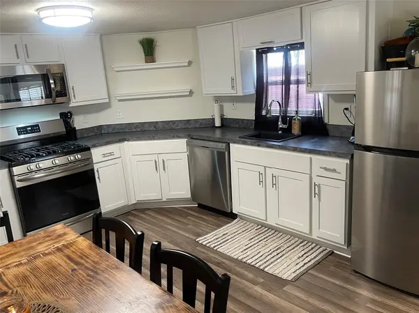 2334 Sanbar Road #104, Possum Kingdom Lake, TX 76449