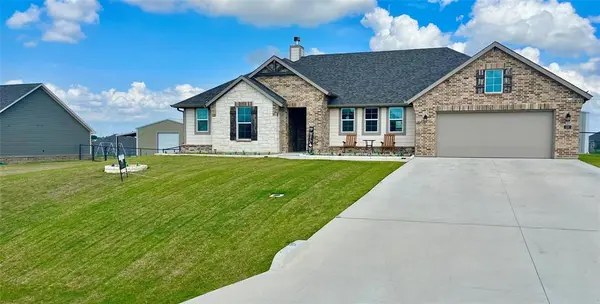 150 Spanish Moss Trail, Rhome, TX 76078