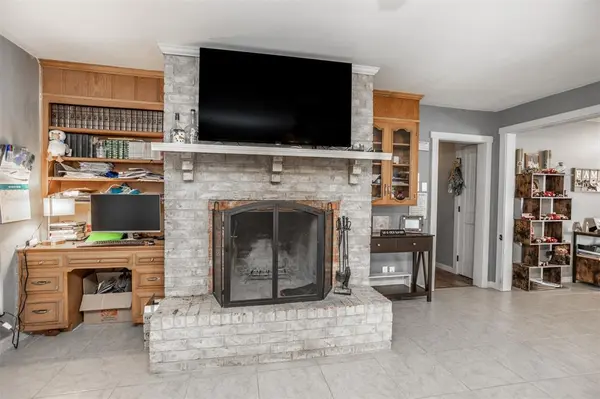 1907 Bridle Lane, Gainesville, TX 76240