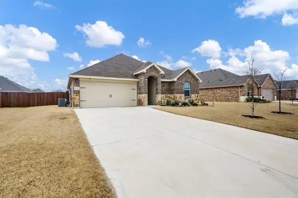 1620 Knoll Crest Drive, Kaufman, TX 75142