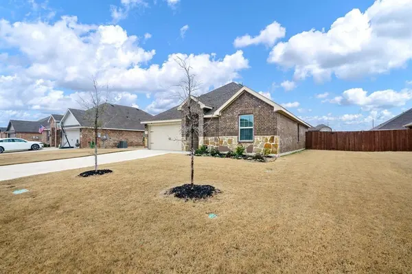 1620 Knoll Crest Drive, Kaufman, TX 75142