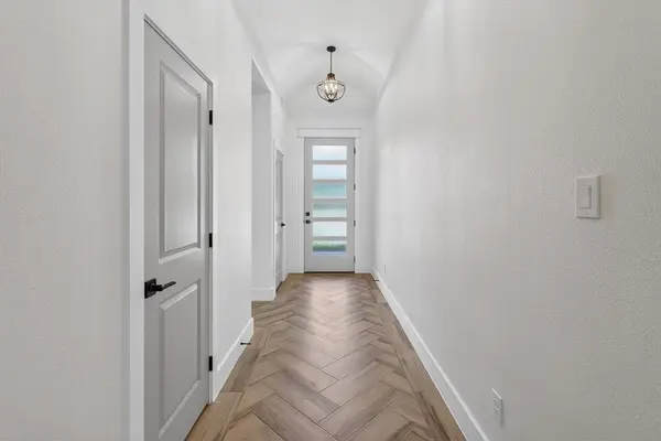 1210 Harvard Street, River Oaks, TX 76114