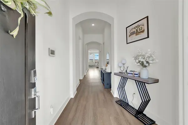 1824 Leo Drive, Van Alstyne, TX 75495