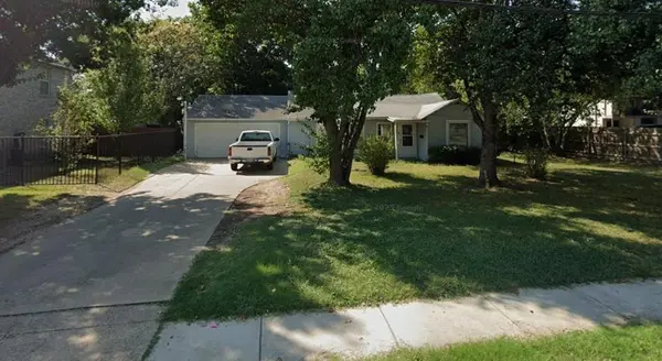 128 W Union Bower Road, Irving, TX 75061