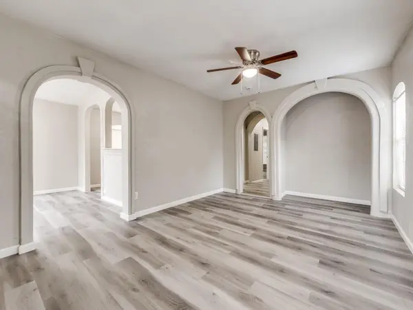 1228 Valley Street, Dallas, TX 75203