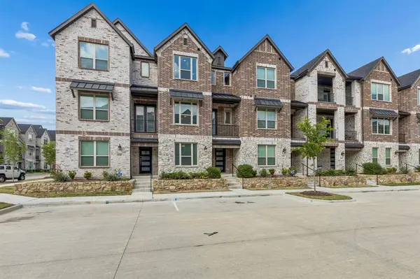 8352 Challenger Lane, Frisco, TX 75034