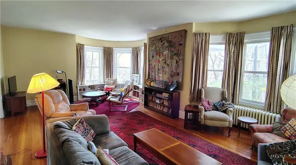 150 Douglas RD, Staten  Island, NY 10304