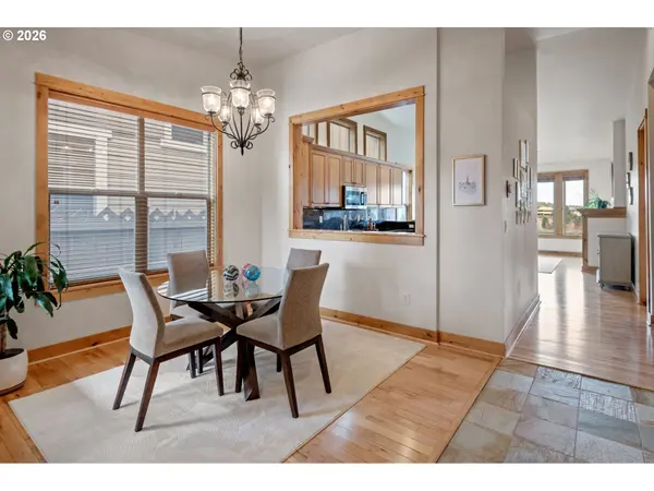 871 SW BLAKELY RD, Bend, OR 97702