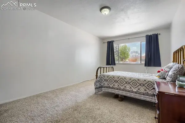 126 N Roosevelt ST, Colorado Springs, CO 80909