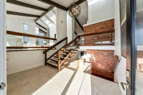 74 Artists View DR, Rural Rocky View County, AB T3Z 3N4