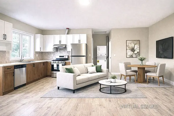 15 Waddington CRES #3, Toronto C15, ON M2J 2Z9