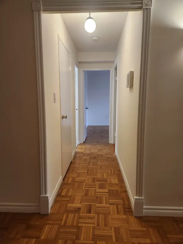 5 Shady Golfway #110, Toronto C11, ON M3C 3A5