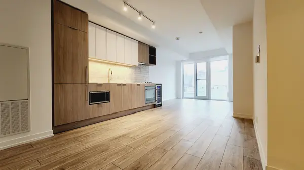 2020 Bathurst ST #536, Toronto C03, ON M5P 0A6