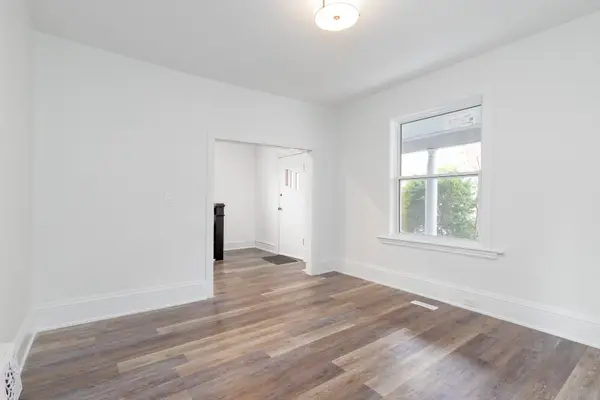 249 Harvey ST, Orillia, ON L3V 3M5