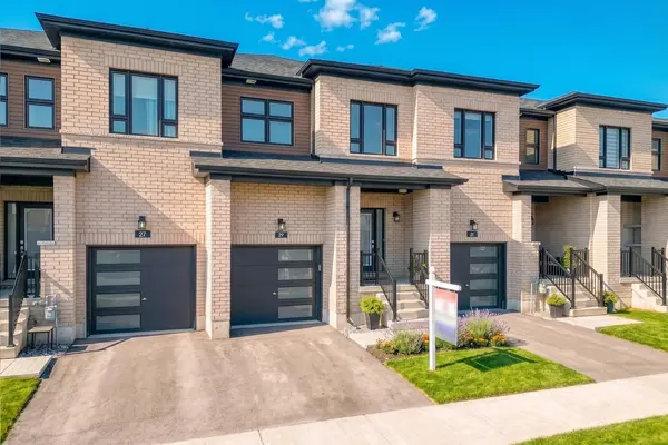 29 Turnberry LN, Barrie, ON L9J 0M8