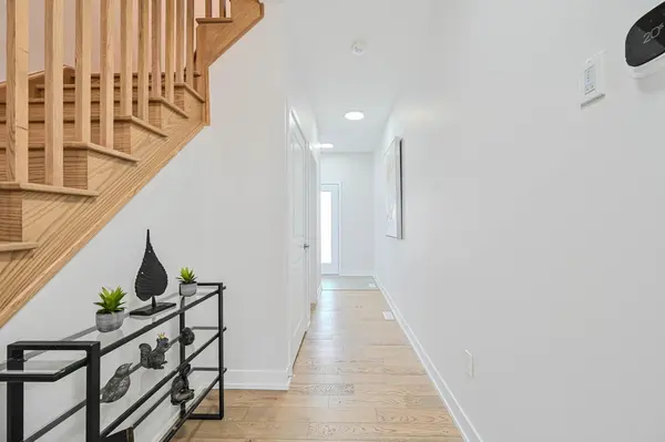 29 Turnberry LN, Barrie, ON L9J 0M8