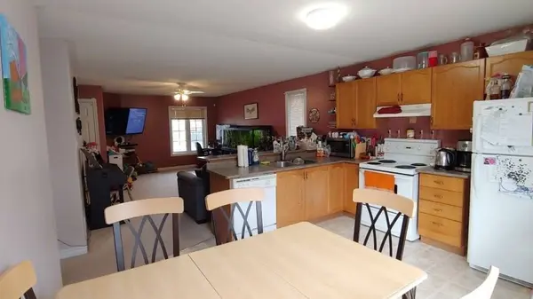 49 Hanmer ST E #A, Barrie, ON L4M 6V3