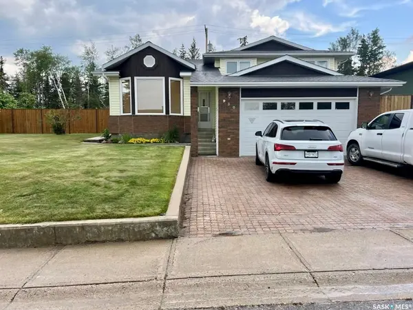930 Sinotte CRESCENT, La Ronge, SK S0J 1L0
