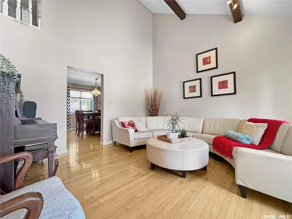 302 Nokomis PLACE, Saskatoon, SK S7K 5E2