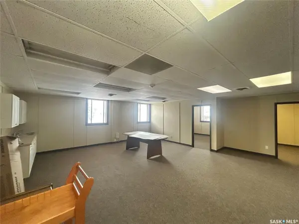 1100 1st AVENUE E #104, Prince Albert, SK S6V 2A7