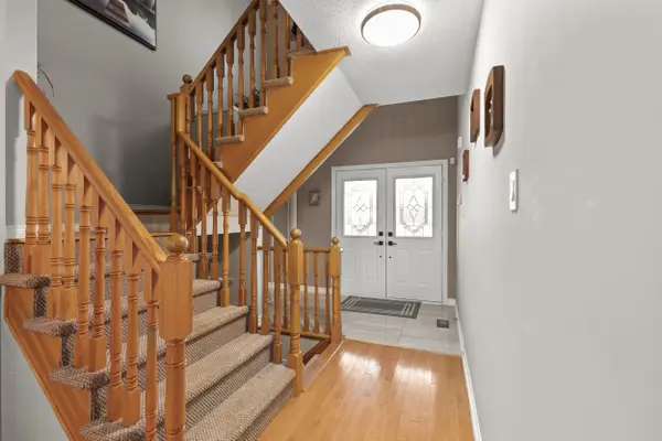 62 Penbridge CIR, Brampton, ON L7A 2P9