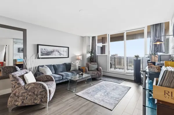 975 Warwick CT #1706, Burlington, ON L7T 3Z7