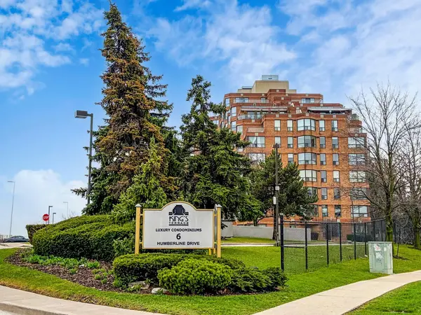 6 Humberline DR #303, Toronto W10, ON M9W 6X8