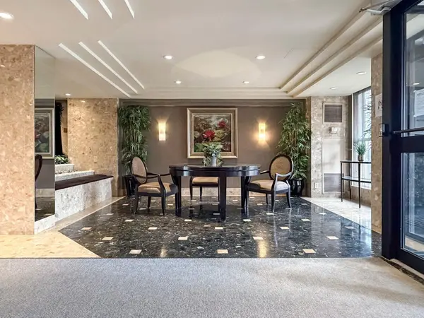 6 Humberline DR #303, Toronto W10, ON M9W 6X8