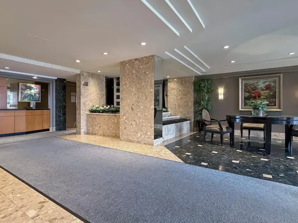 6 Humberline DR #303, Toronto W10, ON M9W 6X8