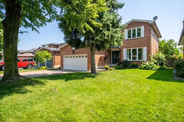 2071 Pen ST, Oakville, ON L6H 3L2
