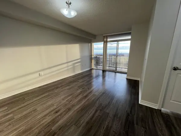 55 Strathaven DR #1808, Mississauga, ON L5R 4G9