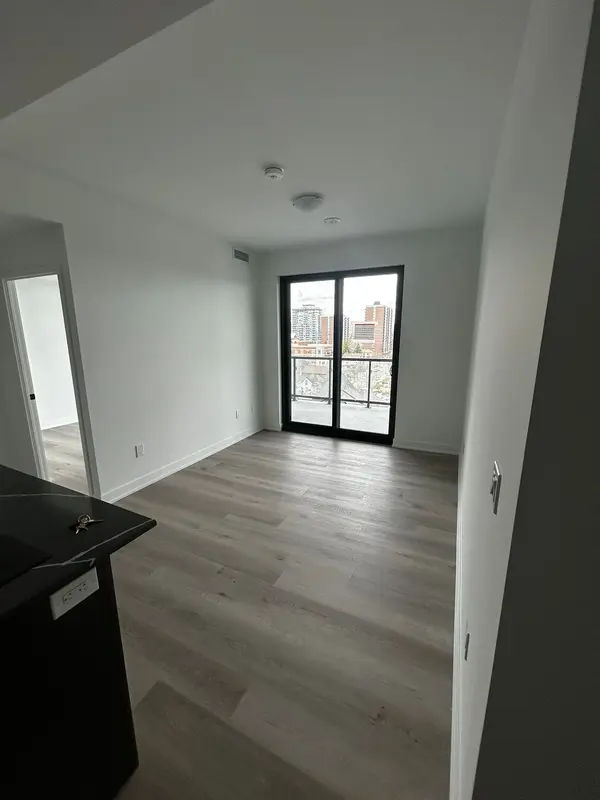 2075 Lakeshore RD #701, Burlington, ON L7R 0H3