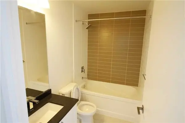 510 Curran PL #1610, Mississauga, ON L5B 0J8