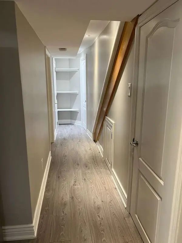 23 Goodwood AVE, Toronto W03, ON M6E 1J1