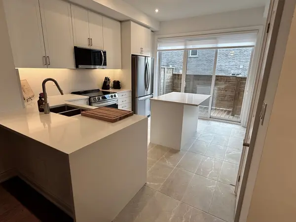 70 Lunar CRES #193, Mississauga, ON L6M 2P6