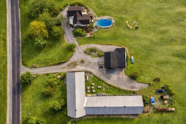 110 Cream ST, Pelham, ON L0S 1C0